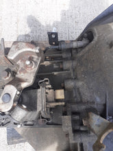 Load image into Gallery viewer, Ford Transit MK7 Euro 4 2.2 FWD 2007 - 2011 Gearbox
