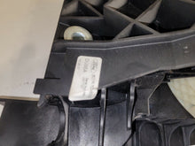 Load image into Gallery viewer, Ford Transit MK7 Euro 4 2.2 FWD 2007 - 2011 Gear Stick And Housing
