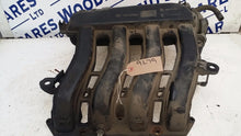 Load image into Gallery viewer, RENAULT MEGANE SPORT EXTREME 1.6 VVT 2007 Inlet Manifold
