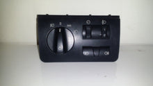 Load image into Gallery viewer, BMW X5 3.0 DIESEL E53 M57 2002 Headlight Switch
