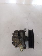 Load image into Gallery viewer, Ford Transit Connect 1.8 TDDI 2003 Power Steering Pump
