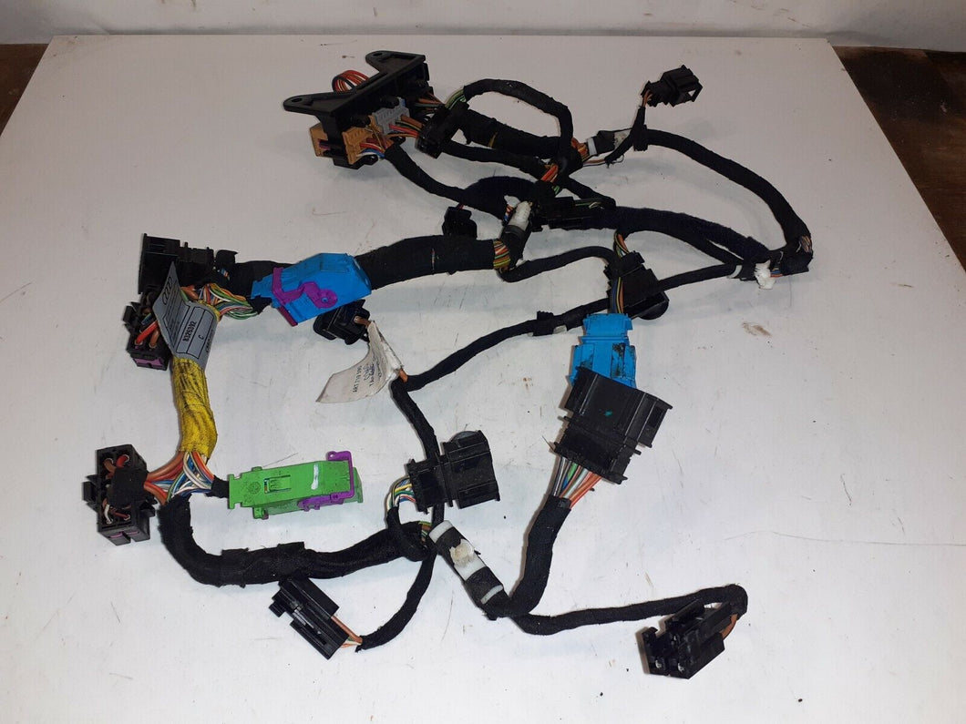 Audi A8 4.0 TDi D3 2002 - 2009 Passenger Side Front Left Seat Base Wiring Loom