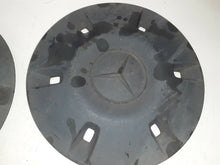 Load image into Gallery viewer, Mercedes Sprinter 313 CDi 2016 Wheel Centre Caps
