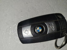 Load image into Gallery viewer, BMW 120D M Sport E87 Ignition Key Reader And Key
