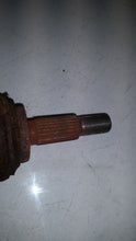 Load image into Gallery viewer, VW BEETLE 1600cc 2000 Drivers Side Drive Shaft
