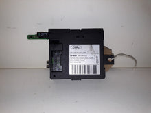 Load image into Gallery viewer, FORD FOCUS DOOR CONTROL MODULE PASSENGER SIDE REAR 2005 1.8 TDCI
