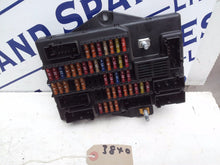 Load image into Gallery viewer, JAGUAR XJ6 X350 FUSE BOX
