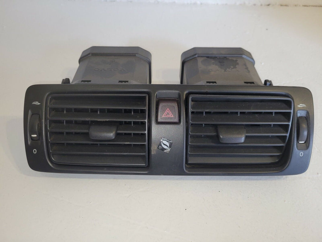 Volvo V50 S D 2.0 (E4) 2004 - 2010 Centre Heater Vents