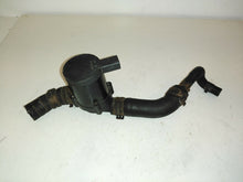 Load image into Gallery viewer, AUDI A4 1.9 TDI B5 2000 PLATE Water Pump And Pipe
