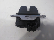 Load image into Gallery viewer, Ford Mondeo Zetec 1.8 TDCi MK4 Tailgate Lock
