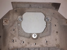 Load image into Gallery viewer, Audi A5 8T3 3.0 TDi Quattro Gearbox Mount Bracket
