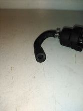 Load image into Gallery viewer, AUDI A4 B5 1.8 PETROL 1996 Fuel Tank Breather Vent Valve
