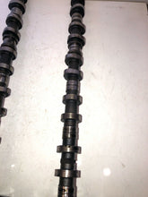 Load image into Gallery viewer, Ssangyong Rexton RX270 SE5 2005 Pair Of Camshafts
