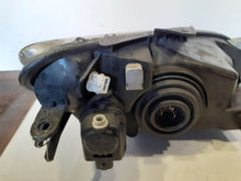 Load image into Gallery viewer, PEUGEOT 206 PASSENGER LEFT SIDE HEADLIGHT 2.0 TURBO HDI 2003
