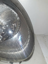 Load image into Gallery viewer, Vauxhall Vivaro Renualt Trafic 1.9 Di Drivers Side Headlight
