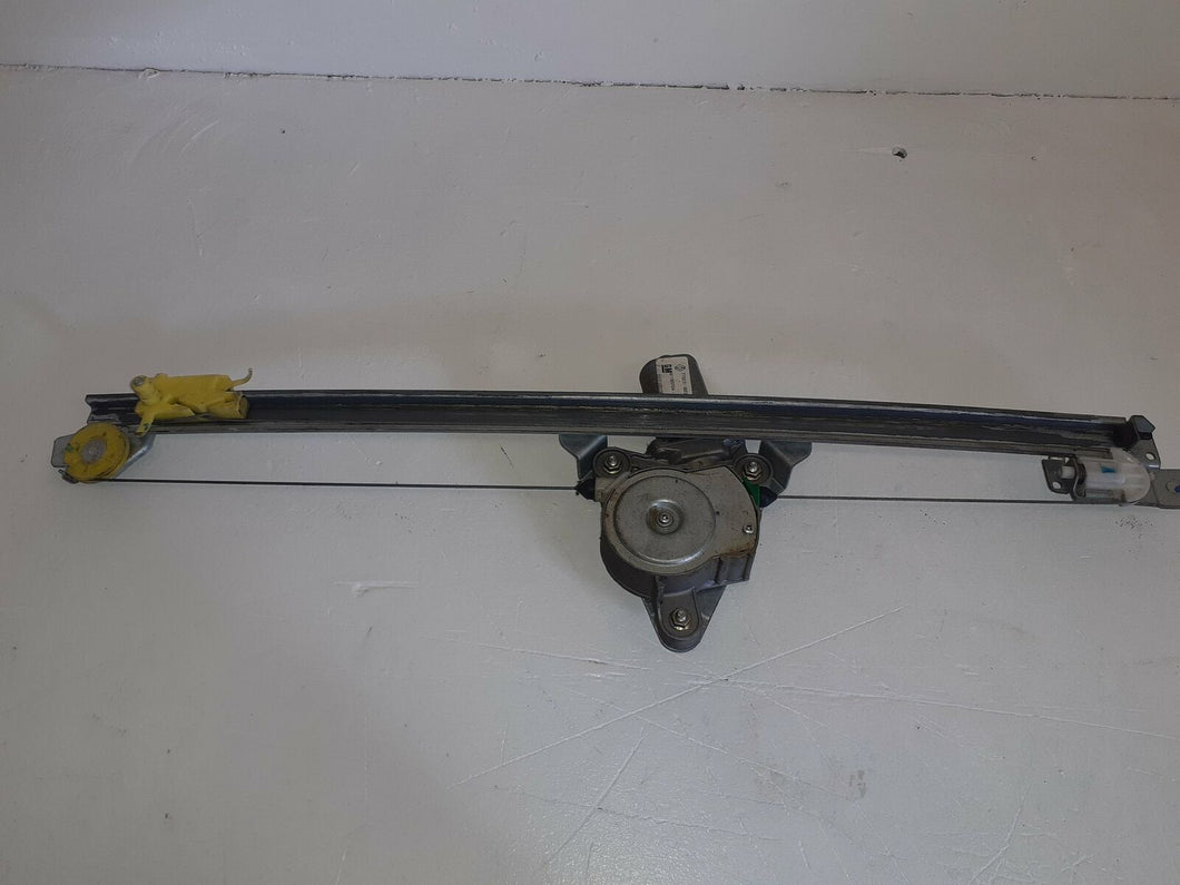 Vauxhall Vivaro Renualt Trafic 1.9 F9Q Passenger Left Side Window Regulator