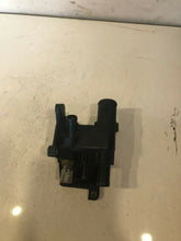 Load image into Gallery viewer, Mazda 6 2002 -2008 1.8 Petrol Thermostat Housing
