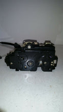 Load image into Gallery viewer, VW BEETLE 1600cc 2000 Drivers Side Front Door Lock
