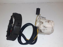 Load image into Gallery viewer, Ford Transit Connect 1.8 TDCi 2004 Fuel Sender Unit Twist In Style
