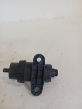 Load image into Gallery viewer, Ford Transit Connect 1.8 TDDI 2006 EGR Control Valve
