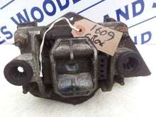 Load image into Gallery viewer, FORD MONDEO ST 2.2 TDCI 2006 Gearbox Mounting
