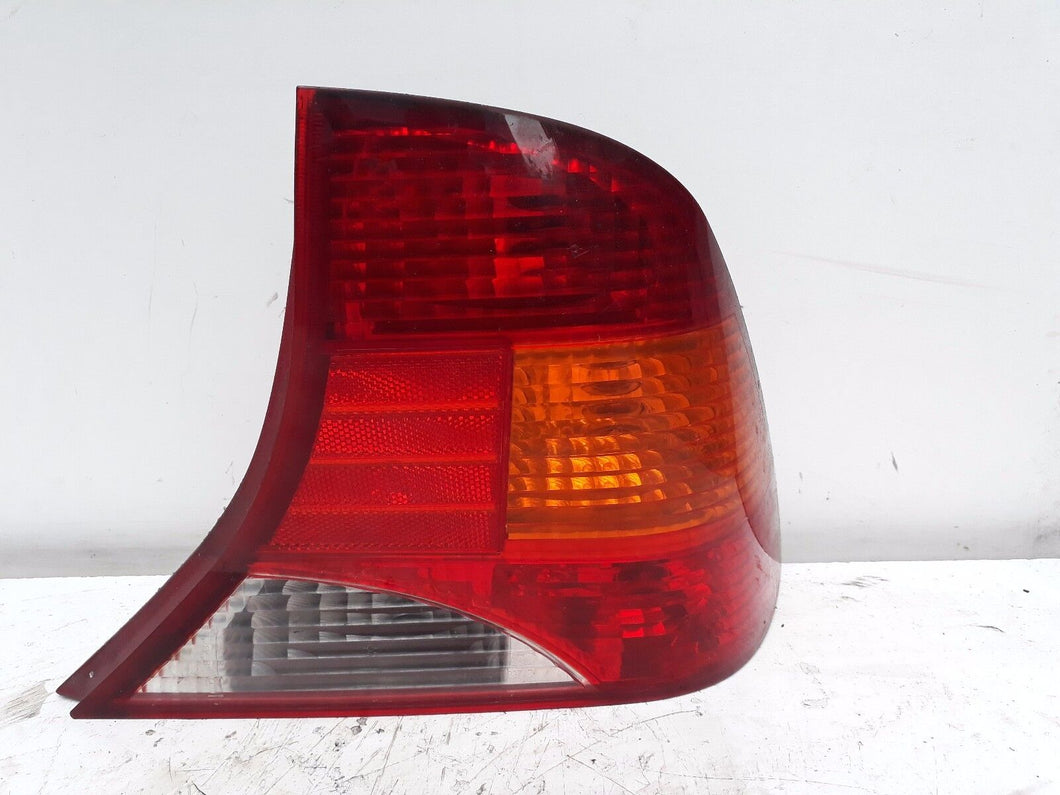 FORD FOCUS REAR LIGHT CLUSTER DRIVERS LEFT SIDE XS4X 13404 BC 1999 1.8 PETROL