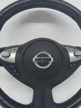 Load image into Gallery viewer, Nissan Juke 1.6 Petrol Dig-t MK1 2010-2014 Multifunction Steering Wheel
