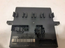 Load image into Gallery viewer, Audi A8 4.0 TDi D3 2002 -2009 On Board Power Supply Module
