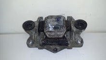 Load image into Gallery viewer, FORD MONDEO ST 220 3.0 PETROL Engine Mount
