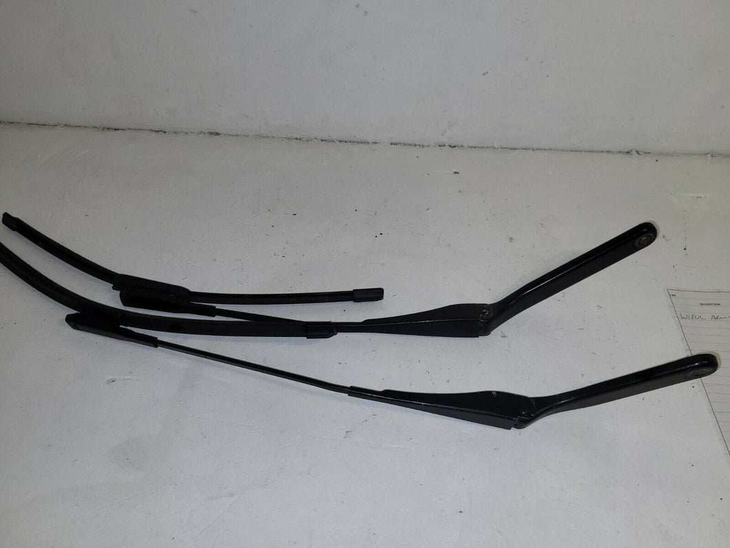 BMW 120D M Sport E87 Front Wiper Arms