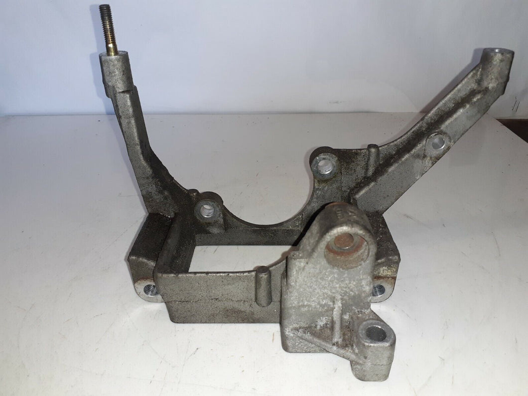 Audi A4 2.4 V6 Sport Auto B6 Cabriolet Power Steering Pump Bracket