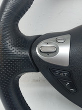 Load image into Gallery viewer, Nissan Juke 1.6 Petrol Dig-t MK1 2010-2014 Multifunction Steering Wheel
