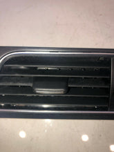 Load image into Gallery viewer, Audi A5 1.8 T FSI 2008 Centre Air Vents
