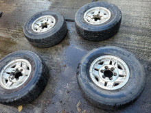 Load image into Gallery viewer, Toyota hilux surf alloy wheels with tyres
