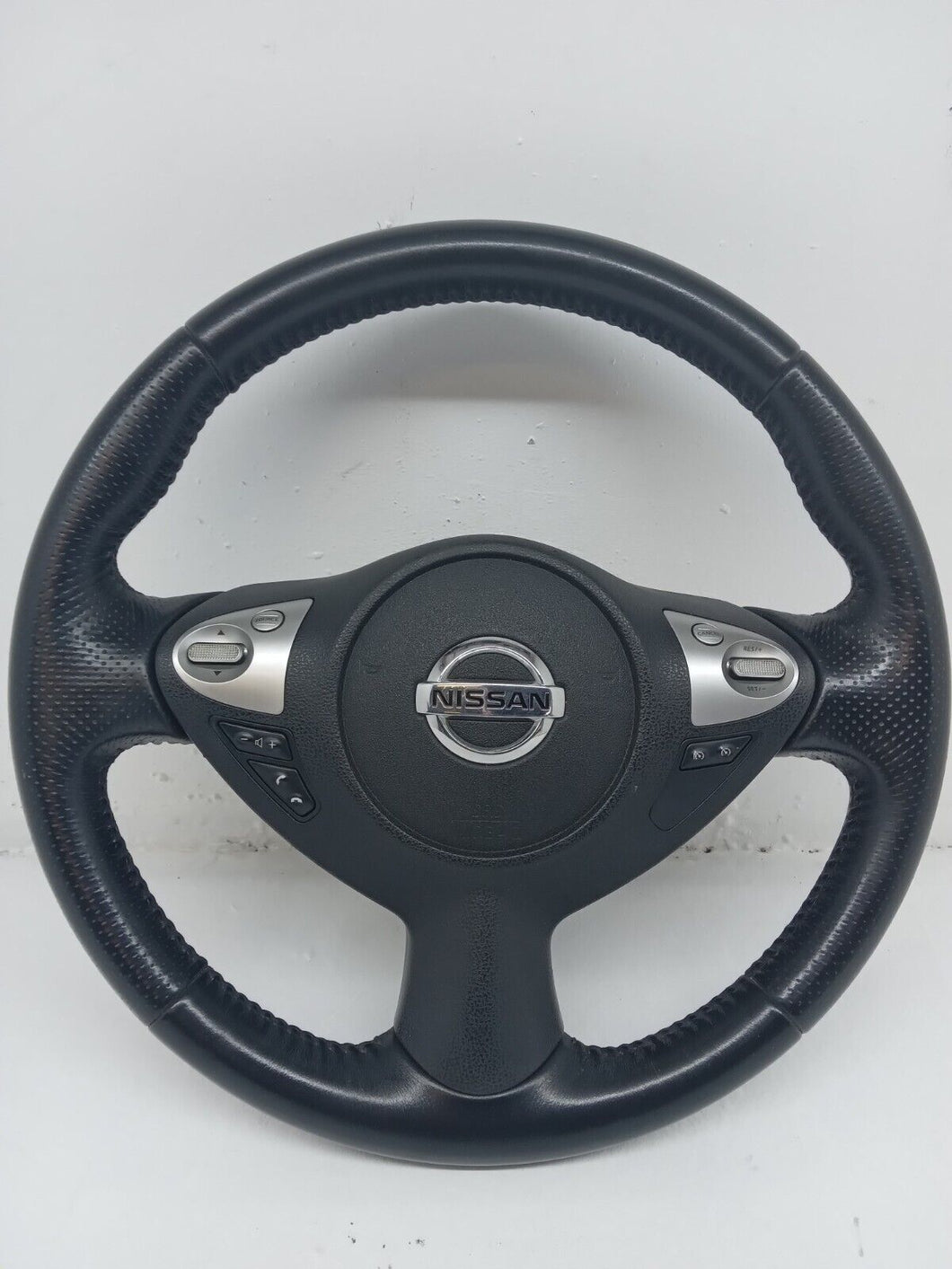 Nissan Juke 1.6 Petrol Dig-t MK1 2010-2014 Multifunction Steering Wheel