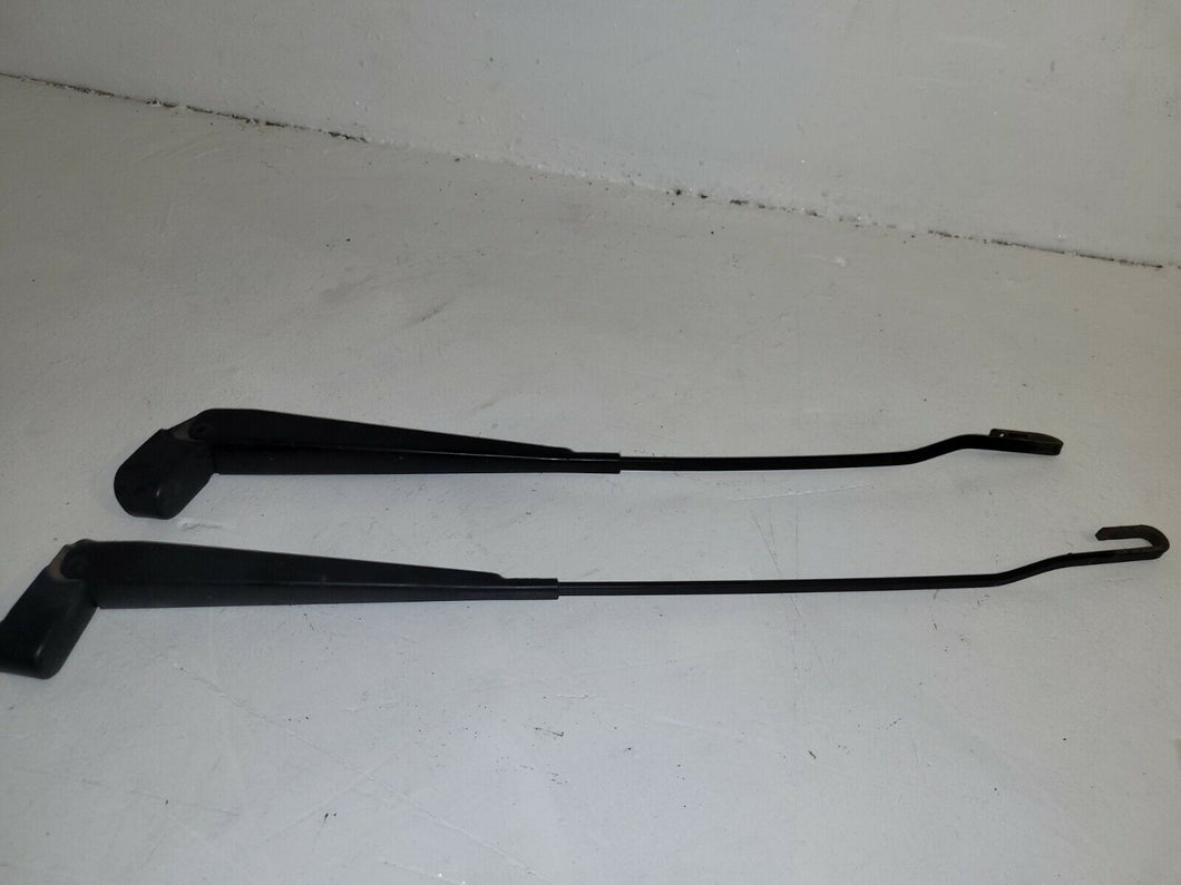 Ford Transit MK7 Euro 4 2.4 RWD 2007 - 2011 Windscreen Wiper Arms