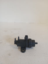 Load image into Gallery viewer, Ford Transit Connect 1.8 TDDI 2006 EGR Control Valve
